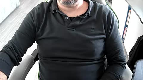 Snapshot of vonele chatting on March 2, 2026, 12:56 pm Vonn online show from March 2, 2026, 12:56 pm