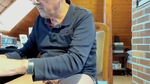 Snapshot of vonrex1 chatting on December 12, 2024, 12:22 pm heinz online show from December 12, 2024, 12:22 pm