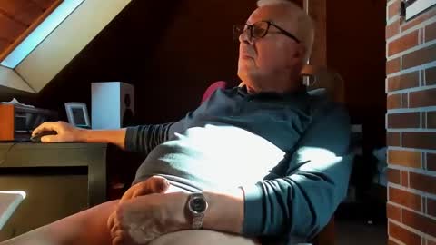 Snapshot of vonrex1 chatting on December 29, 2024, 1:17 pm heinz online show from December 29, 2024, 1:17 pm