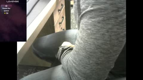 voterki796 online show from January 9, 2025, 2:07 pm