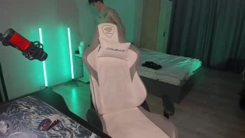 Snapshot of vova_belkin_ chatting on February 19, 2026, 10:11 am vova online show from February 19, 2026, 10:11 am