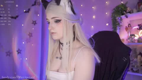 vronnier online show from February 12, 2026, 4:02 pm