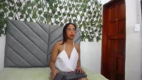 Roxana online show from March 9, 2026, 3:32 am