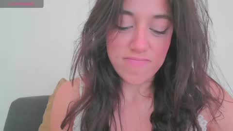 Snapshot of vvegapie chatting on July 7, 2026, 12:20 pm Vvega online show from July 7, 2026, 12:20 pm