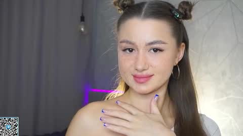 Ethal - thank you for thumb up online show from October 8, 2025, 1:58 am