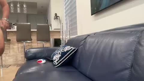 Snapshot of vw125 chatting on February 13, 2025, 10:54 pm vw125 online show from February 13, 2025, 10:54 pm