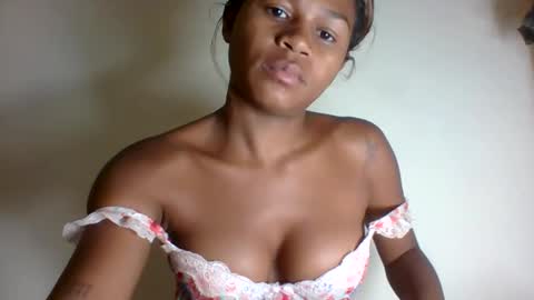 Snapshot of vynarahot chatting on May 1, 2026, 10:36 pm vynarahot online show from May 1, 2026, 10:36 pm