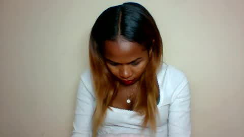 vynarahot online show from June 18, 2026, 5:50 pm