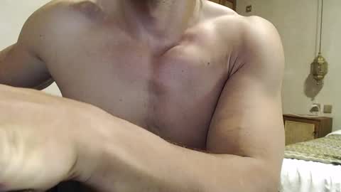 Snapshot of w_witcher chatting on February 27, 2025, 4:41 am w_witcher online show from February 27, 2025, 4:41 am