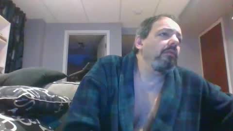 walker033 online show from February 3, 2026, 5:27 am