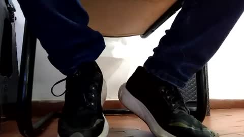 Snapshot of waltherfeet_ chatting on July 1, 2026, 2:18 pm WaltherFeet online show from July 1, 2026, 2:18 pm
