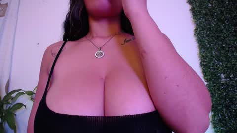 Snapshot of wanda_liones chatting on March 9, 2025, 1:26 pm Wanda online show from March 9, 2025, 1:26 pm