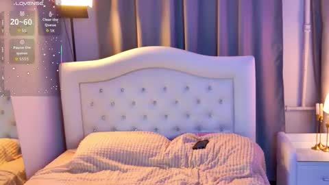 Snapshot of wander_waves chatting on October 17, 2025, 1:03 pm Wanda online show from October 17, 2025, 1:03 pm