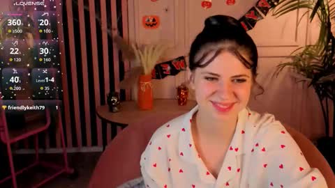 Snapshot of wander_waves chatting on November 1, 2025, 8:55 pm Wanda online show from November 1, 2025, 8:55 pm