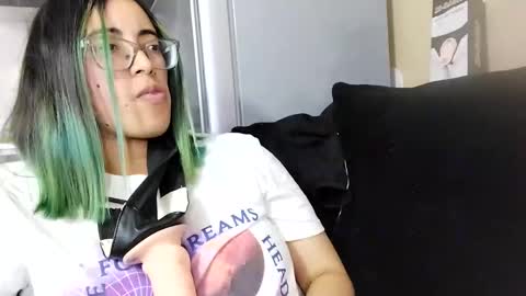 Snapshot of waningrosee chatting on November 8, 2025, 9:24 pm Waningrose Lu online show from November 8, 2025, 9:24 pm