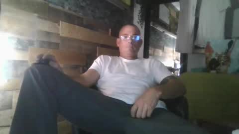 Snapshot of wantmymantofukme chatting on October 1, 2025, 5:30 pm wantmymantofukme online show from October 1, 2025, 5:30 pm