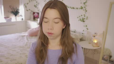 Snapshot of watermelon_sugar_ chatting on March 17, 2026, 11:46 am Tess Pls support me with Can we reach 155 my favorite number online show from March 17, 2026, 11:46 am