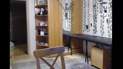 Snapshot of wavy_nights chatting on February 9, 2026, 8:46 pm Mina online show from February 9, 2026, 8:46 pm