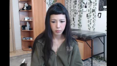 Snapshot of wavy_nights chatting on February 16, 2026, 8:10 am Mina online show from February 16, 2026, 8:10 am