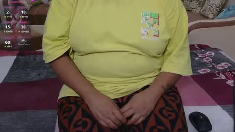 Snapshot of we_are_indian chatting on January 9, 2026, 7:37 pm khushiwife kabirhubby kavyasexy gf online show from January 9, 2026, 7:37 pm