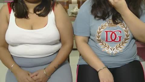 Snapshot of we_are_indian chatting on February 13, 2026, 2:07 am khushiwife kabirhubby kavyasexy gf online show from February 13, 2026, 2:07 am