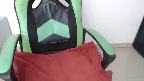 Trixie 3 online show from March 30, 2026, 12:50 pm