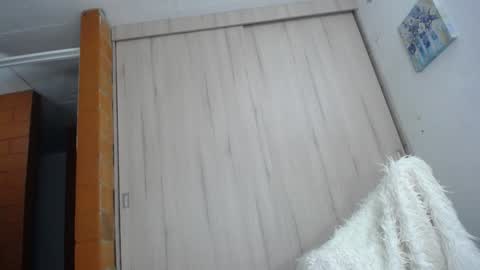 Snapshot of we_we77 chatting on February 4, 2025, 11:59 pm we_we77 online show from February 4, 2025, 11:59 pm