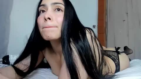 Snapshot of we_we77 chatting on November 13, 2025, 11:03 pm we_we77 online show from November 13, 2025, 11:03 pm