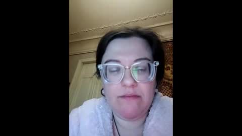 Snapshot of webgirl2 chatting on November 1, 2025, 10:34 pm Marina online show from November 1, 2025, 10:34 pm