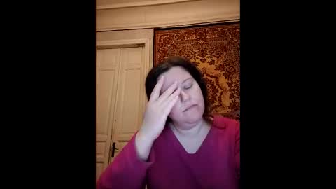 Marina online show from April 7, 2026, 9:59 pm