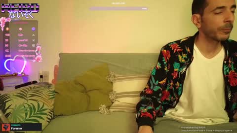 Snapshot of weird_inside chatting on January 15, 2025, 8:58 pm Alyssa and James online show from January 15, 2025, 8:58 pm