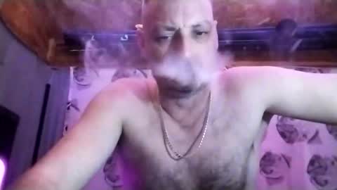 Welshdragon37 online show from December 21, 2025, 12:29 am