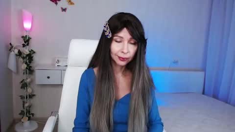 Snapshot of wendifoster chatting on December 10, 2024, 8:16 pm Wendi Foster online show from December 10, 2024, 8:16 pm