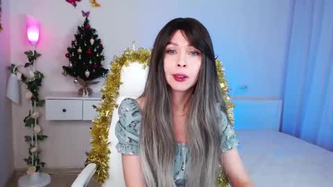 Snapshot of wendifoster chatting on January 8, 2025, 5:26 pm Wendi Foster online show from January 8, 2025, 5:26 pm