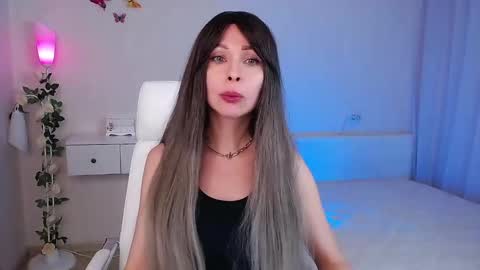 Snapshot of wendifoster chatting on February 10, 2025, 6:56 pm Wendi Foster online show from February 10, 2025, 6:56 pm