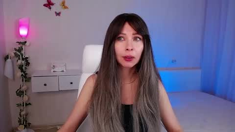 Snapshot of wendifoster chatting on February 26, 2025, 7:16 pm Wendi Foster online show from February 26, 2025, 7:16 pm