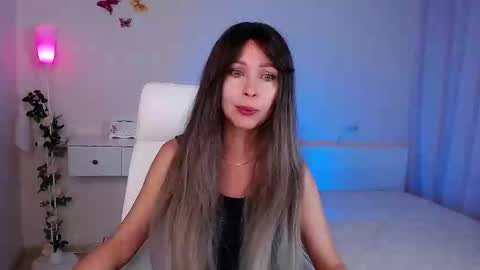 Snapshot of wendifoster chatting on September 23, 2025, 6:33 pm Wendi Foster online show from September 23, 2025, 6:33 pm