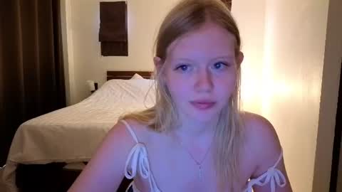 Snapshot of wendy_228 chatting on June 30, 2026, 3:07 am Wendy online show from June 30, 2026, 3:07 am