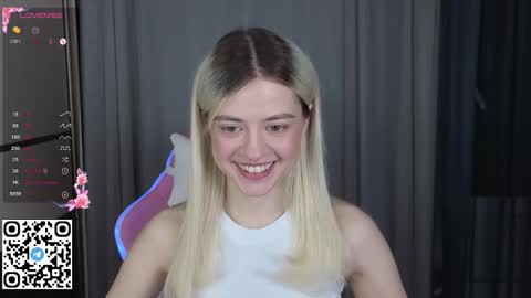 Snapshot of wendylovelylovew chatting on February 26, 2026, 5:45 pm Wendy online show from February 26, 2026, 5:45 pm