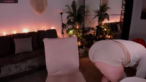 wendyycandy online show from March 28, 2026, 9:03 pm