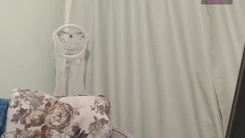 Snapshot of werewolf1988s chatting on December 22, 2024, 12:28 am werewolf1988s online show from December 22, 2024, 12:28 am