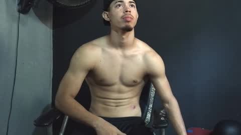 wesley_77 online show from March 2, 2026, 8:04 pm