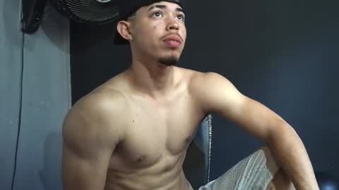 wesley_77 online show from March 8, 2026, 4:55 pm