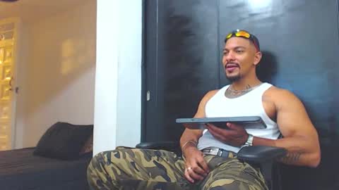 Wesley Rogger online show from October 22, 2025, 9:58 pm