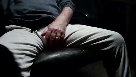 Snapshot of westvalleyguy54 chatting on November 16, 2025, 2:28 am westvalleyguy54 online show from November 16, 2025, 2:28 am