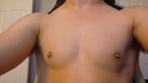 Snapshot of wet4200 chatting on May 23, 2026, 6:18 am Wet online show from May 23, 2026, 6:18 am