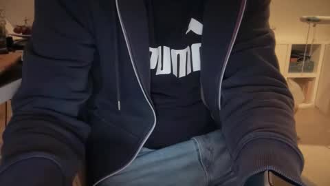 Snapshot of wet_adidasboy chatting on October 25, 2025, 6:57 pm wet_adidasboy online show from October 25, 2025, 6:57 pm