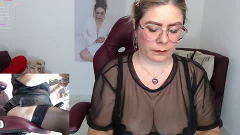 Snapshot of wet_liss chatting on January 12, 2025, 12:07 am Diva online show from January 12, 2025, 12:07 am