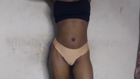 Snapshot of wet_pussy200 chatting on June 11, 2026, 8:34 am Bella online show from June 11, 2026, 8:34 am