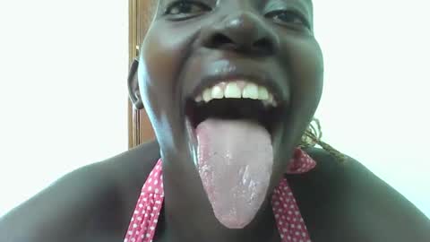 wet_pussy2025 online show from November 27, 2025, 12:51 pm